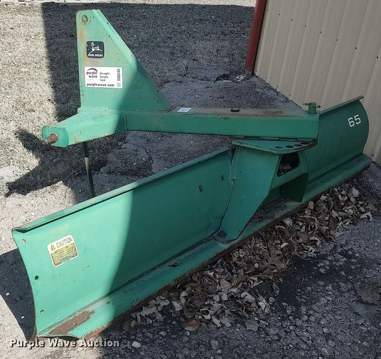image for item DQ0345 John Deere 65  blade
