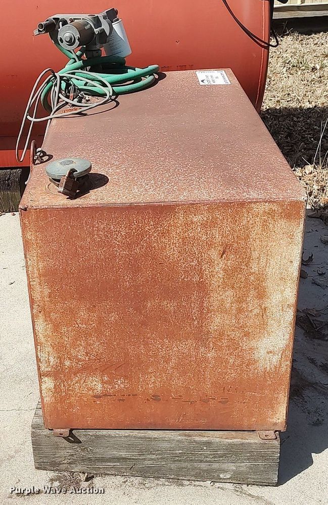 image for item DQ0347 Fuel tank