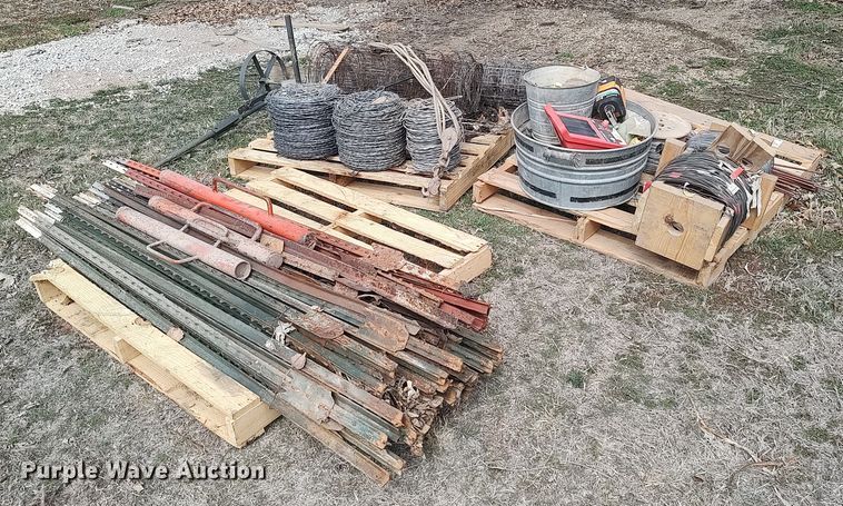 image for item DQ0350 Fencing materials