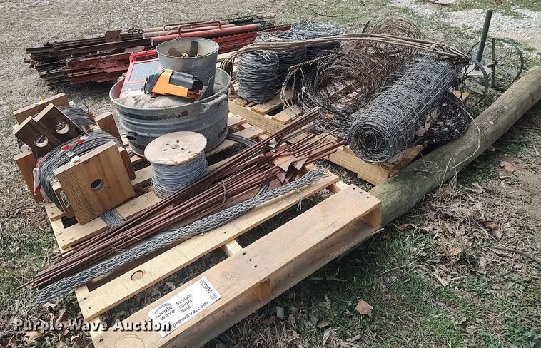 image for item DQ0350 Fencing materials