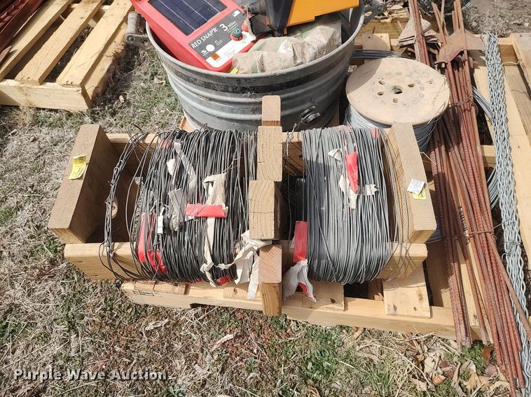 image for item DQ0350 Fencing materials