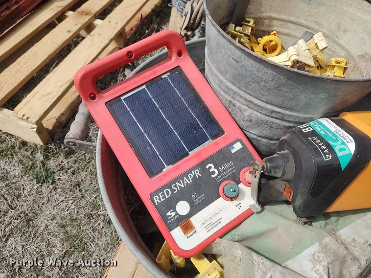 image for item DQ0350 Fencing materials