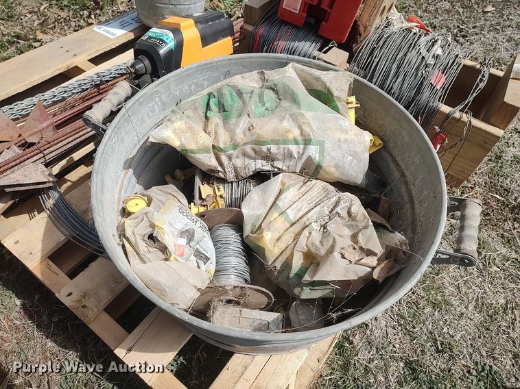 image for item DQ0350 Fencing materials