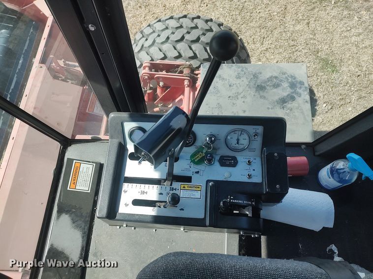 image for item DQ0352 1996 Case IH 8830  swather / windrower