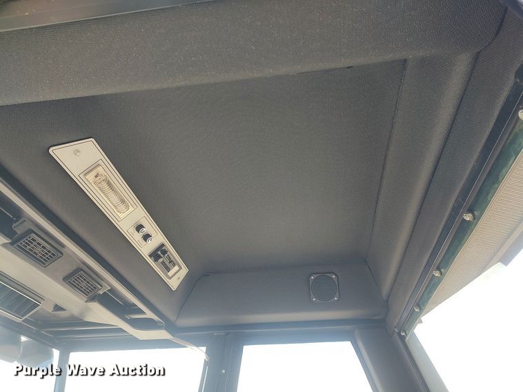 image for item DQ0352 1996 Case IH 8830  swather / windrower