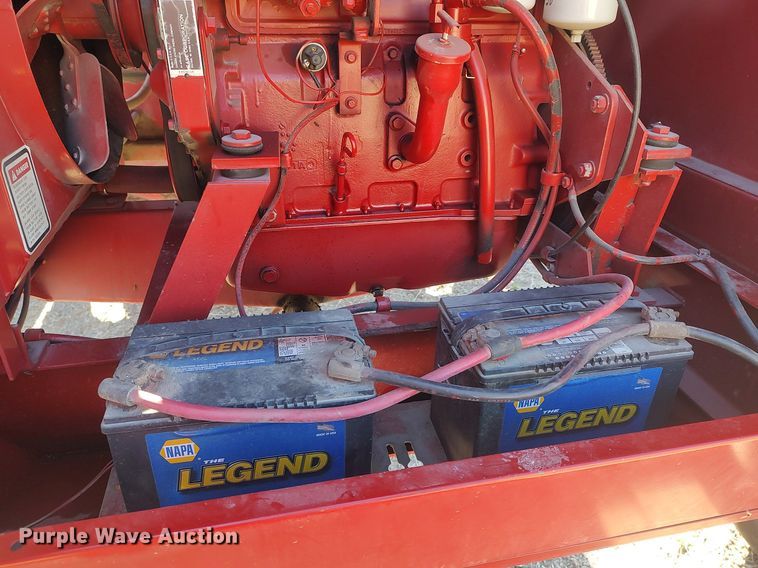 image for item DQ0352 1996 Case IH 8830  swather / windrower