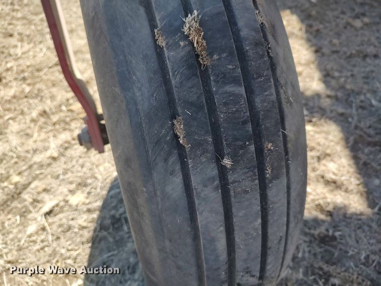 image for item DQ0352 1996 Case IH 8830  swather / windrower