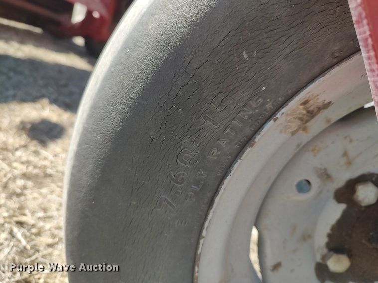 image for item DQ0352 1996 Case IH 8830  swather / windrower