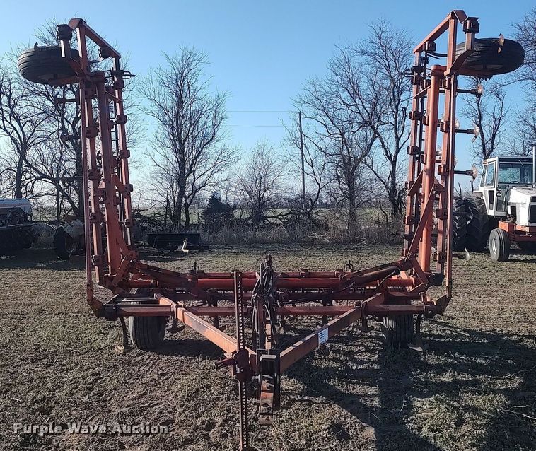 image for item DQ0356 Field cultivator