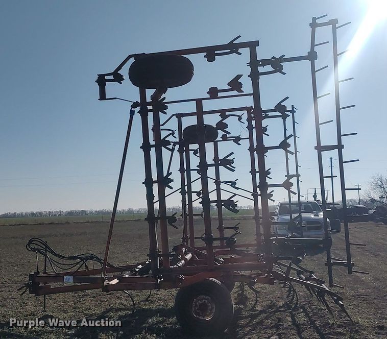 image for item DQ0356 Field cultivator