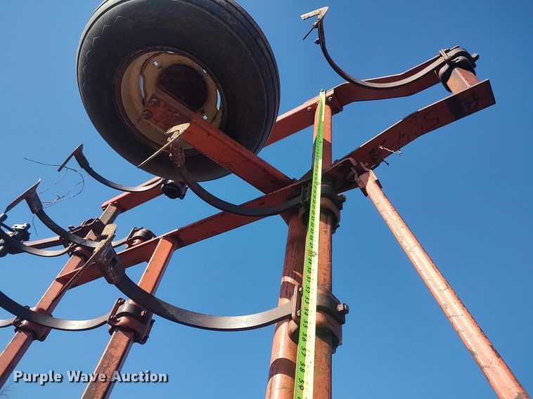 image for item DQ0356 Field cultivator