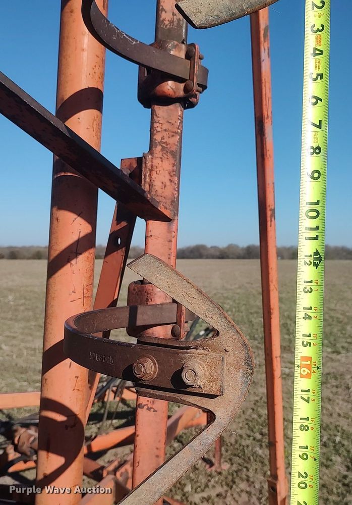 image for item DQ0356 Field cultivator