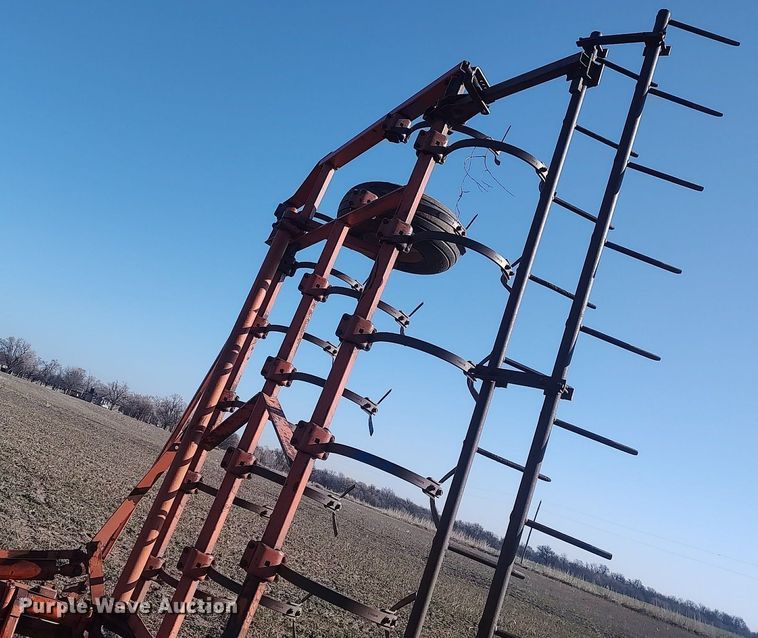 image for item DQ0356 Field cultivator