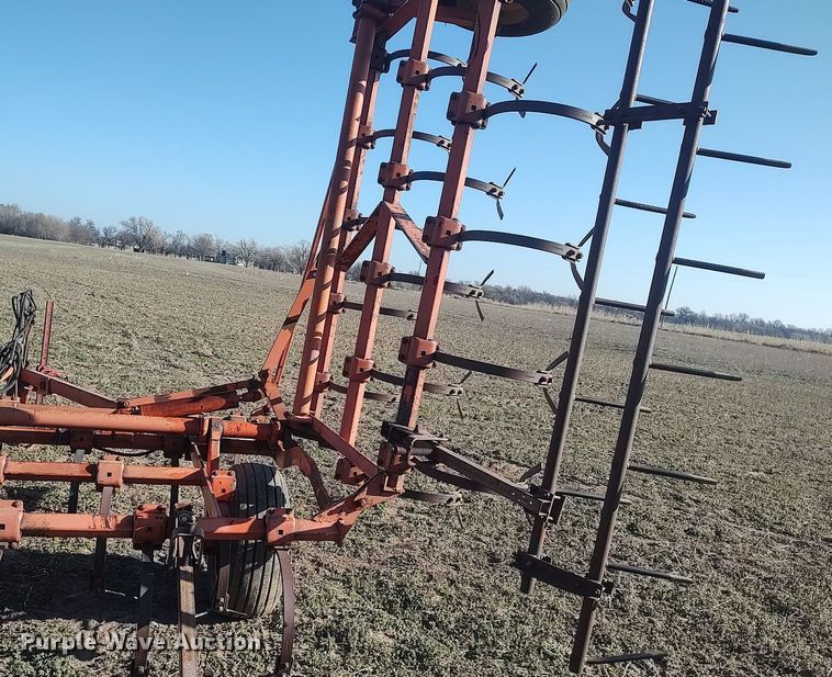 image for item DQ0356 Field cultivator