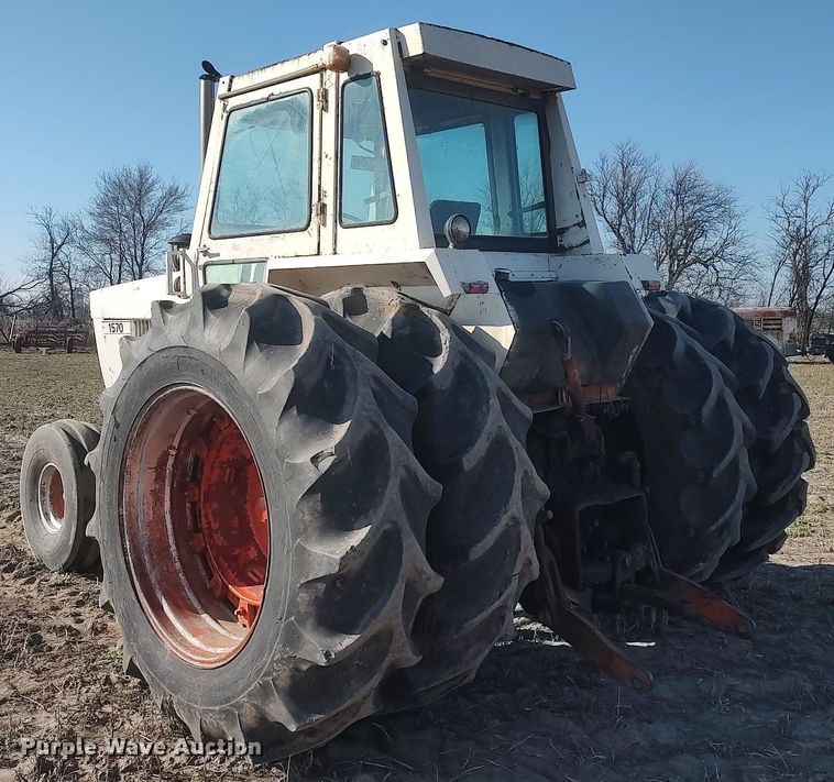 image for item DQ0357 Case 1570 Agri King  tractor