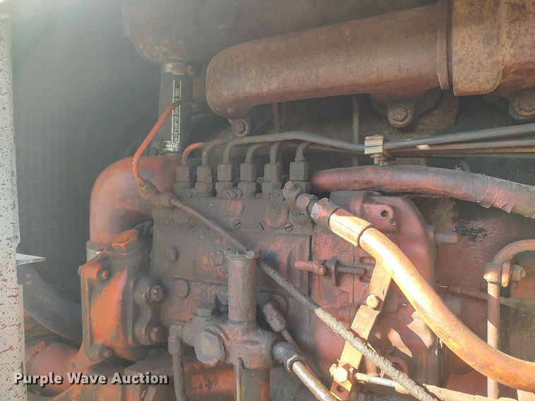 image for item DQ0357 Case 1570 Agri King  tractor