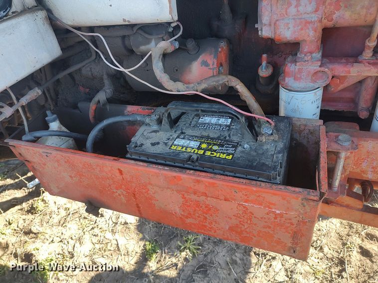 image for item DQ0357 Case 1570 Agri King  tractor