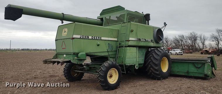 image for item DQ0358 1984 John Deere 7720 Turbo  combine
