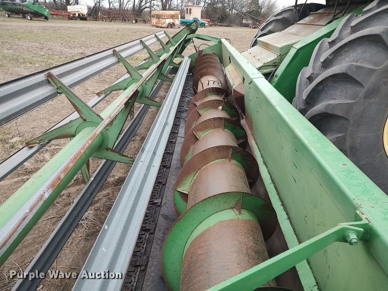 image for item DQ0358 1984 John Deere 7720 Turbo  combine