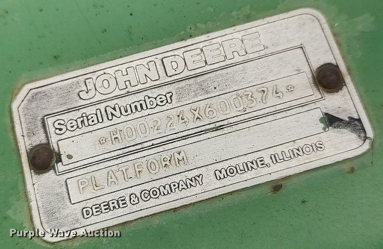 image for item DQ0358 1984 John Deere 7720 Turbo  combine