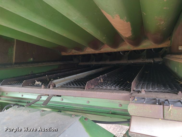 image for item DQ0358 1984 John Deere 7720 Turbo  combine