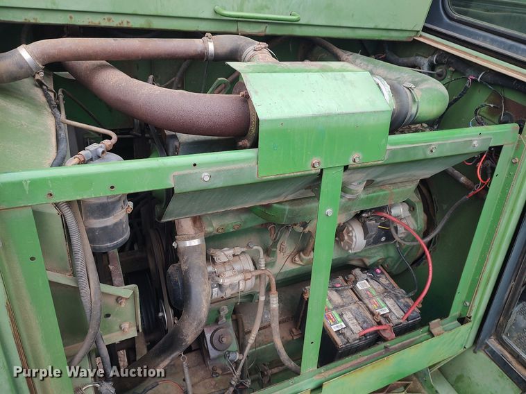 image for item DQ0358 1984 John Deere 7720 Turbo  combine