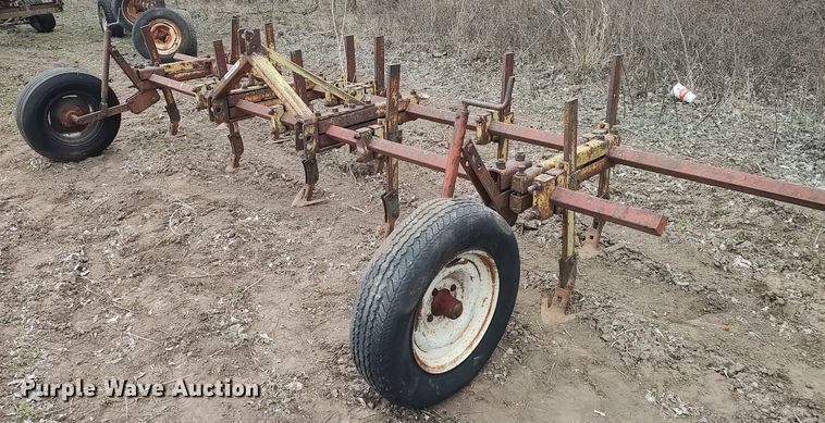 image for item DQ0368 Row crop cultivator