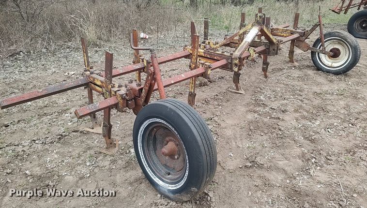 image for item DQ0368 Row crop cultivator