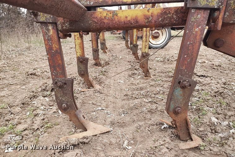 image for item DQ0368 Row crop cultivator