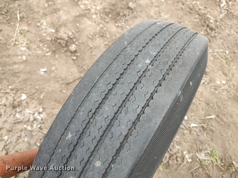 image for item DQ0368 Row crop cultivator