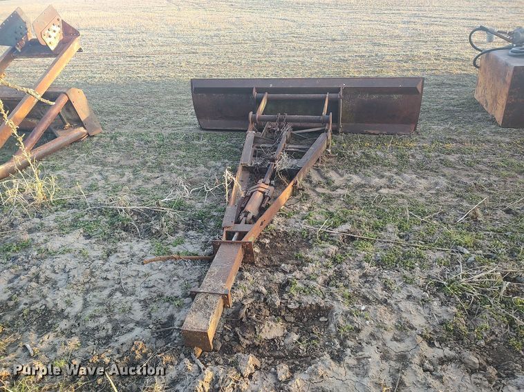 image for item DQ0369 8' W dozer blade