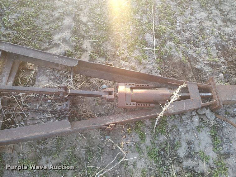 image for item DQ0369 8' W dozer blade