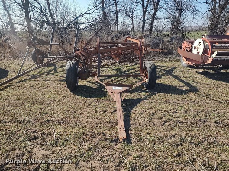 image for item DQ0372 Hay rake
