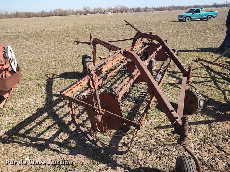 image for item DQ0372 Hay rake