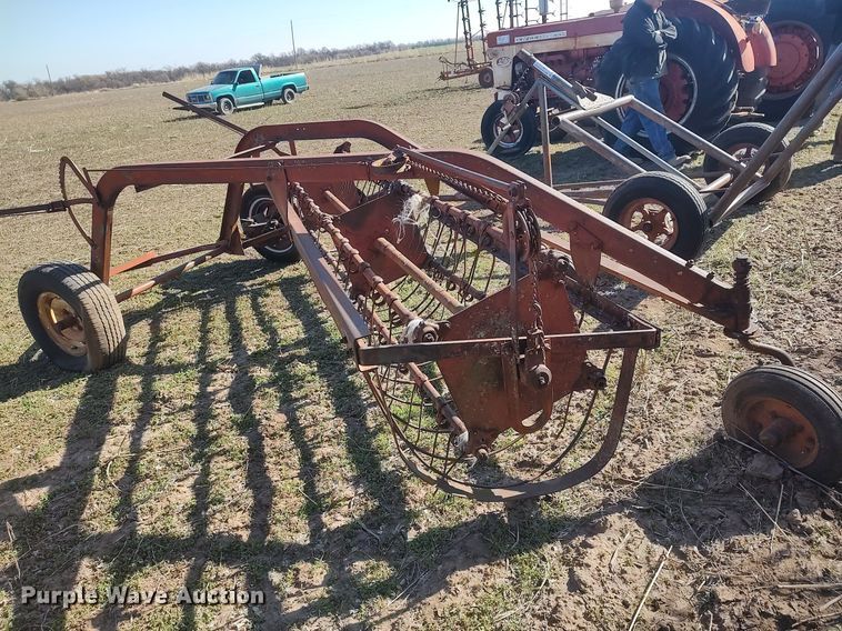 image for item DQ0372 Hay rake