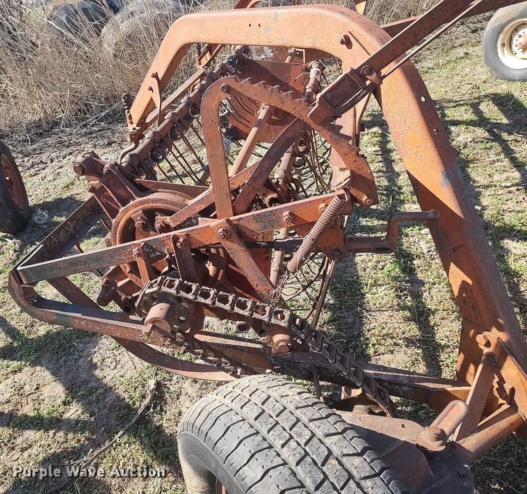 image for item DQ0372 Hay rake