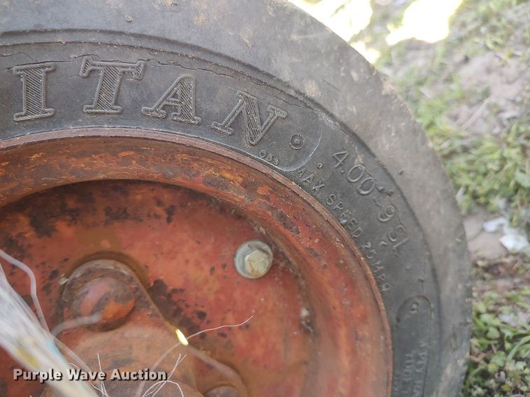 image for item DQ0372 Hay rake