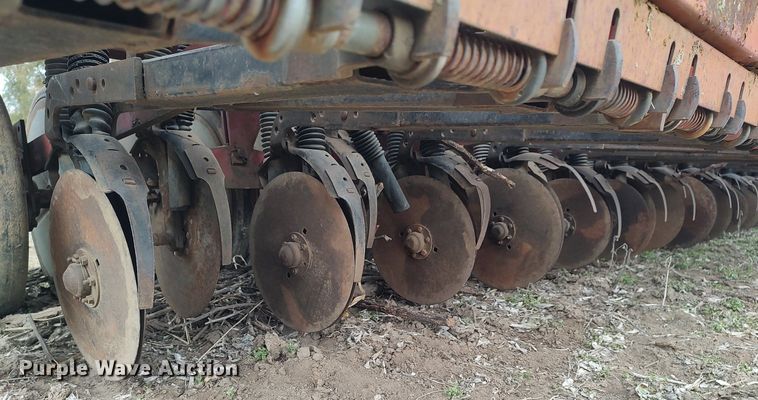 image for item DQ0373 International  grain drill