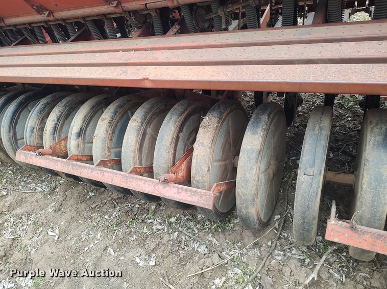 image for item DQ0373 International  grain drill