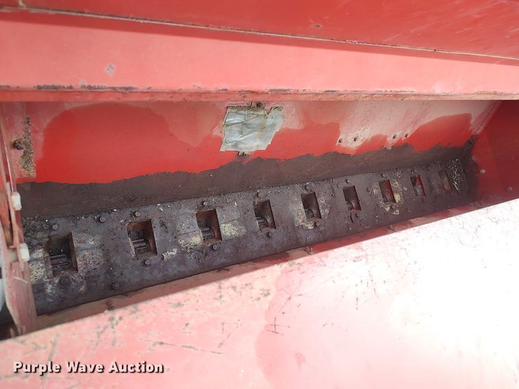 image for item DQ0373 International  grain drill