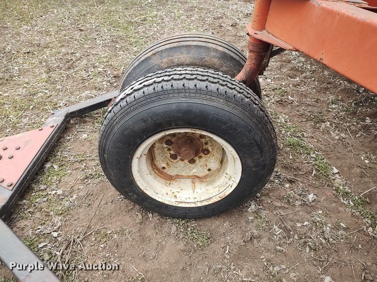 image for item DQ0373 International  grain drill