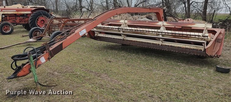 image for item DQ0374 Hesston 1014  swather / windrower