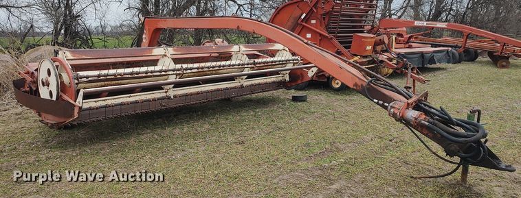 image for item DQ0374 Hesston 1014  swather / windrower