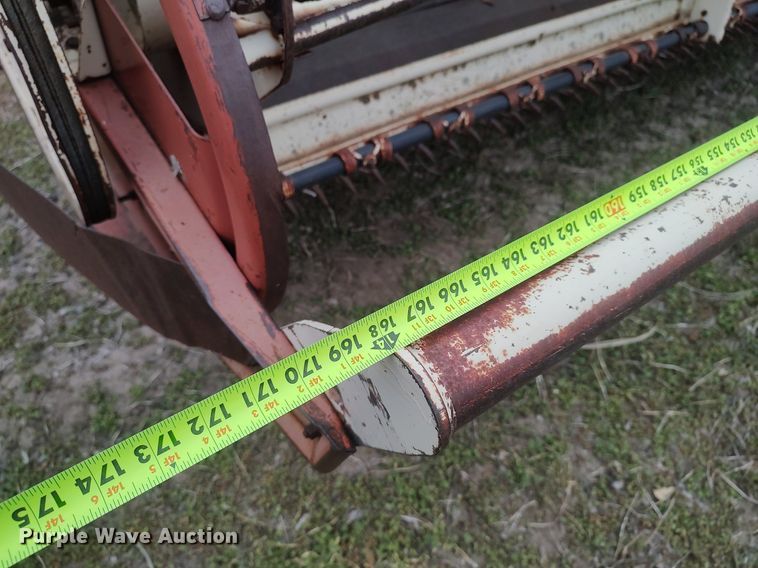 image for item DQ0374 Hesston 1014  swather / windrower