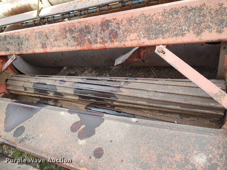 image for item DQ0374 Hesston 1014  swather / windrower
