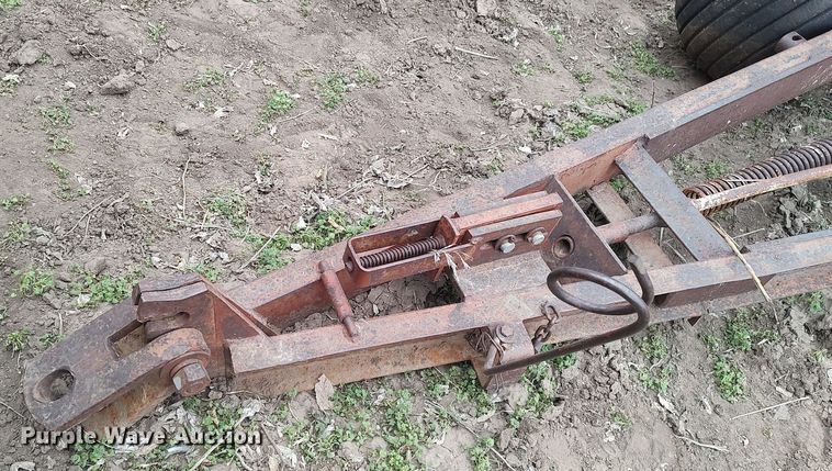 image for item DQ0376 Spring tooth harrow