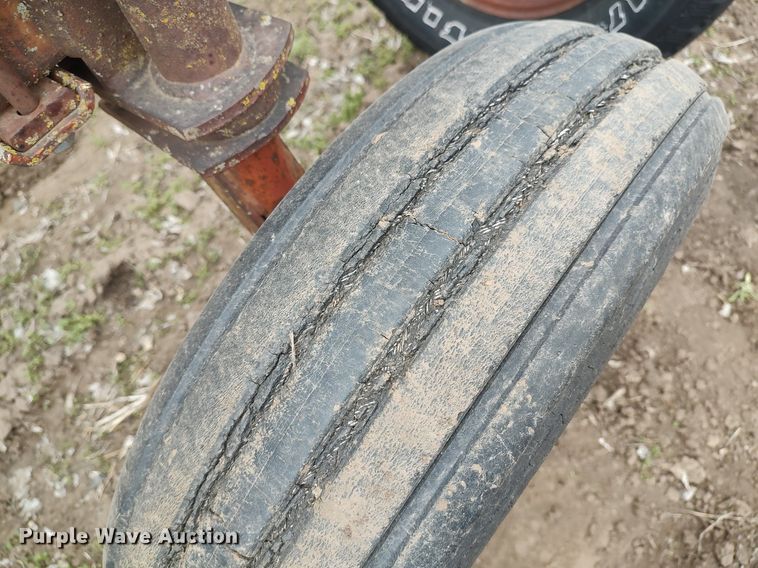 image for item DQ0376 Spring tooth harrow