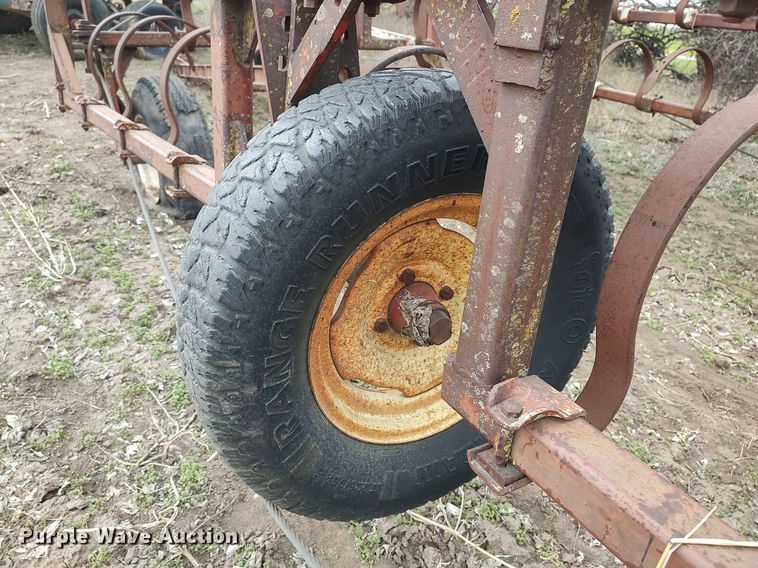 image for item DQ0376 Spring tooth harrow