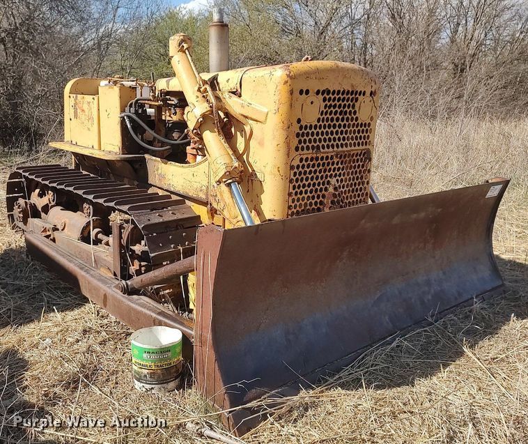 image for item DQ0379 Allis Chalmers  dozer