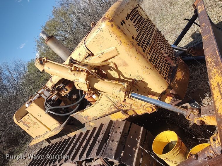 image for item DQ0379 Allis Chalmers  dozer
